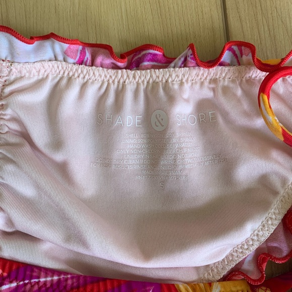 Red Floral Push-Up Bikini Set Small/34C SHADE & SHORE Target excellent condition - Picture 2 of 8